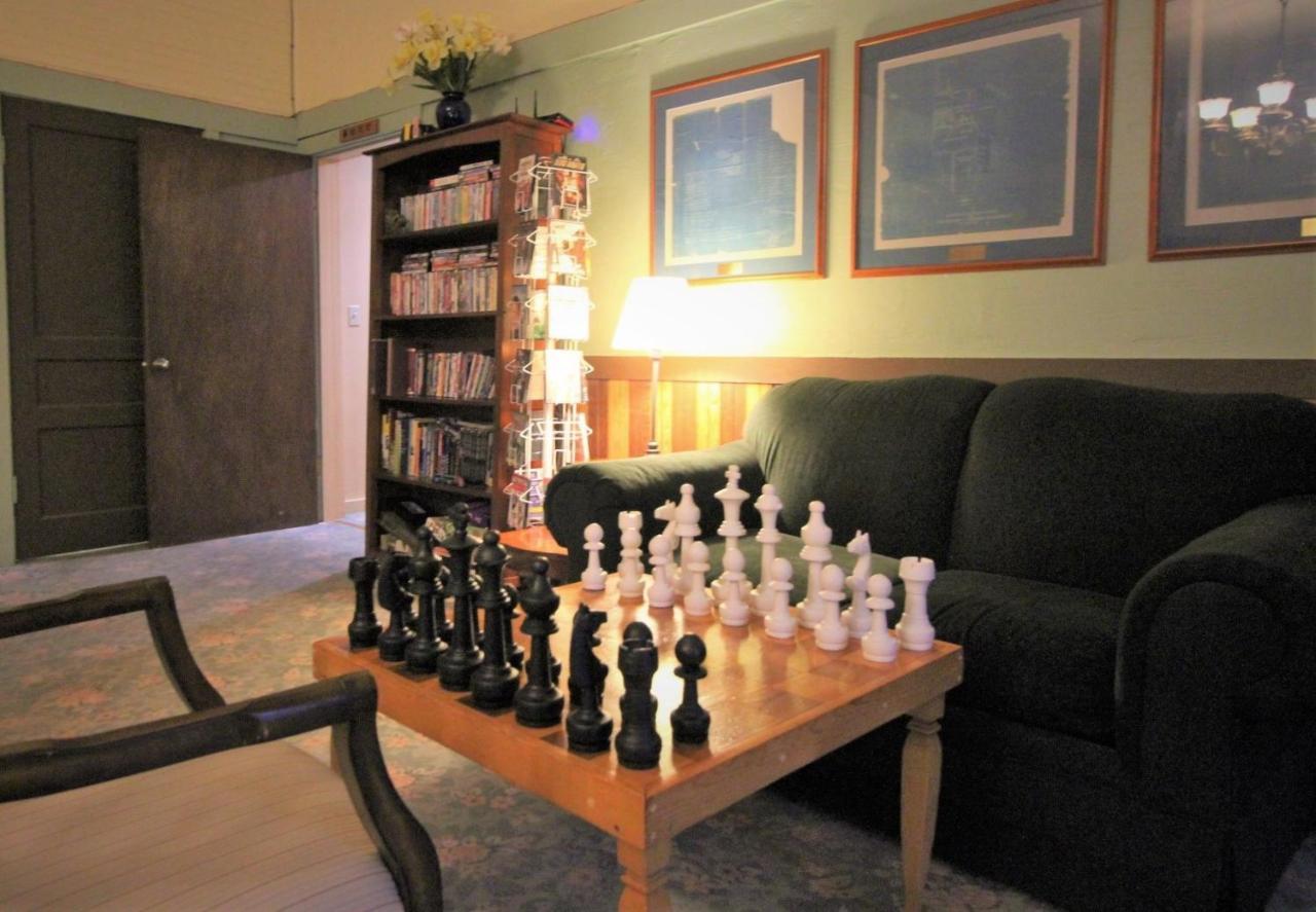 Alexander'S Lodge Ashford Eksteriør bilde